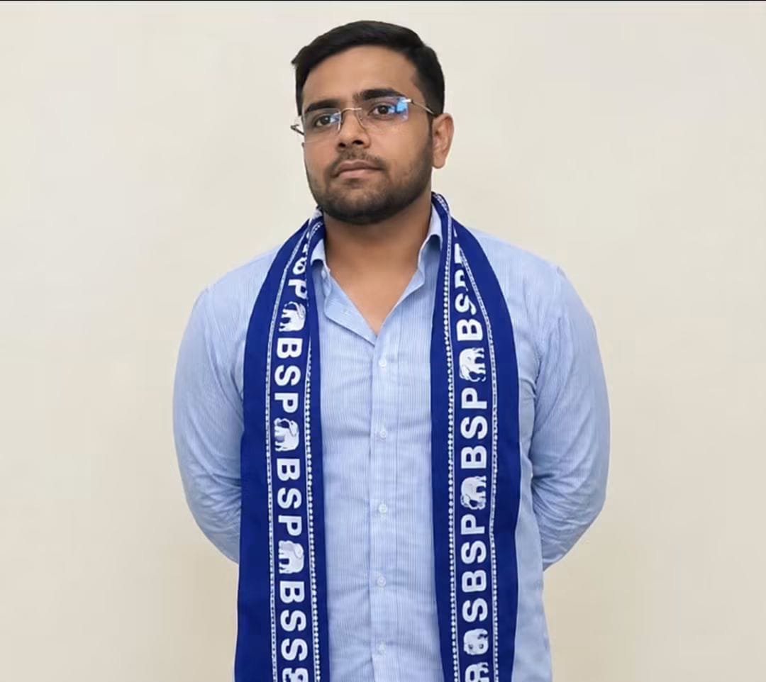 ईशान आनंद 